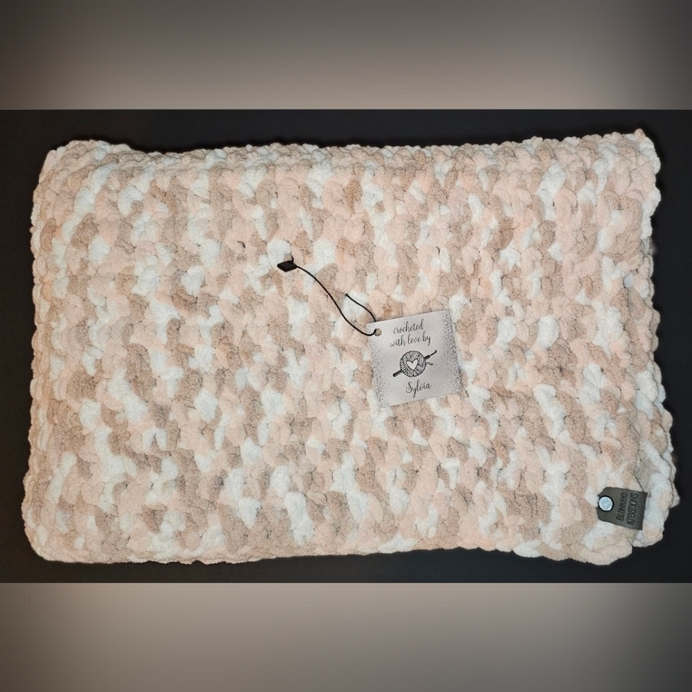 Handmade Chunky Baby Knit Throw Blanket - Blush & Cream